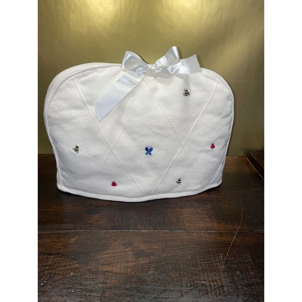 Rosewood Tea Cozy Cover White Quilted Embroidered Bees Ladybugs Bow‎ Accent